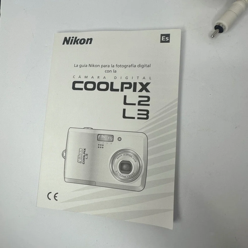 Nikon Coolpix L2 Silver 6.0MP Digital Camera 3x Optical Zoom Tested Boxed
